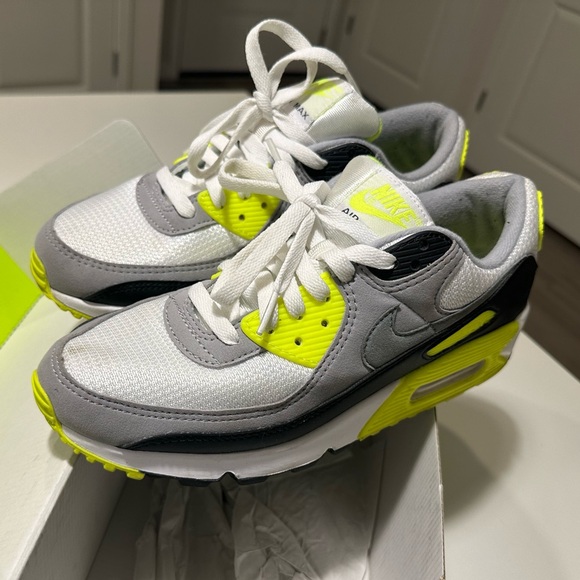 Nike Air Max 90 OG Volt Women’s 9.5 - Picture 1 of 5